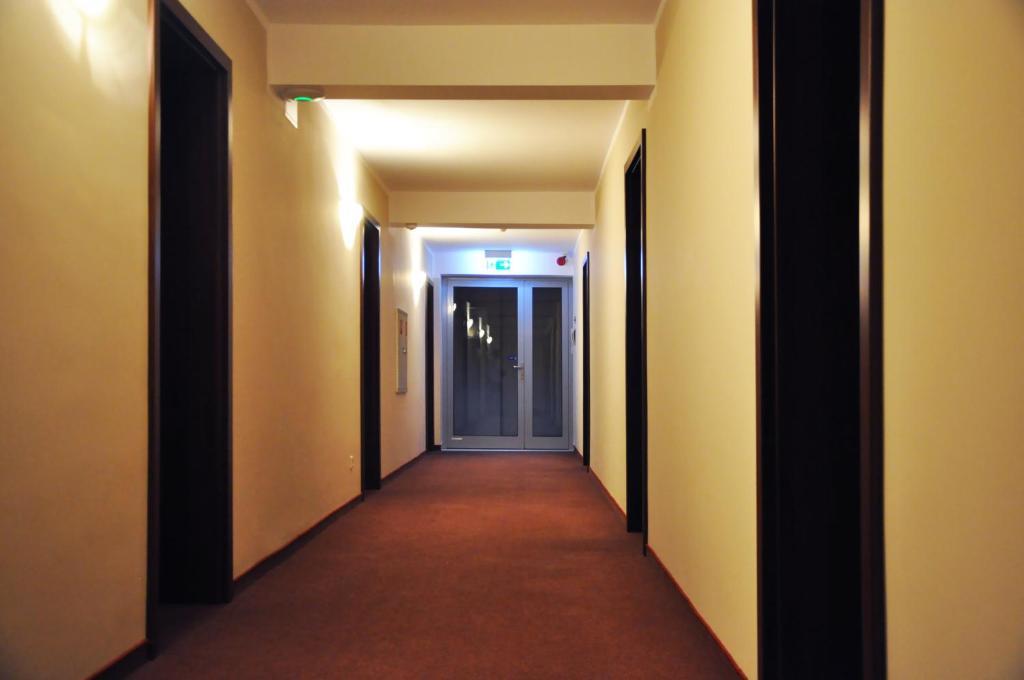 Hotel Pojezierze Szczecinek Exteriör bild
