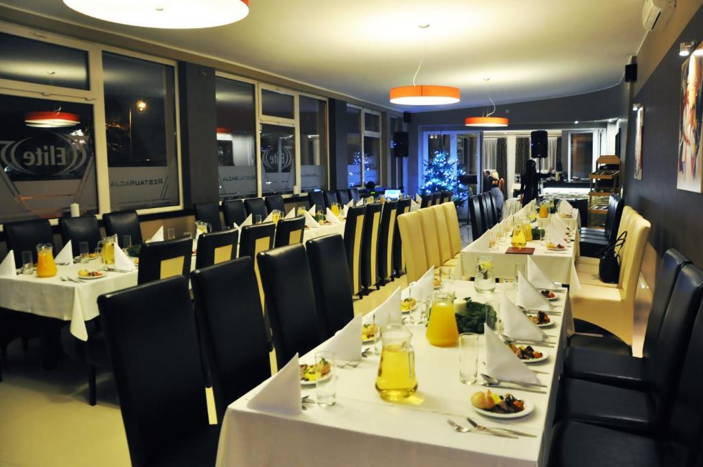 Hotel Pojezierze Szczecinek Exteriör bild
