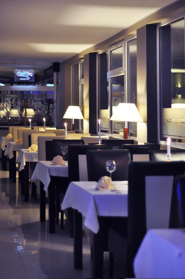 Hotel Pojezierze Szczecinek Exteriör bild