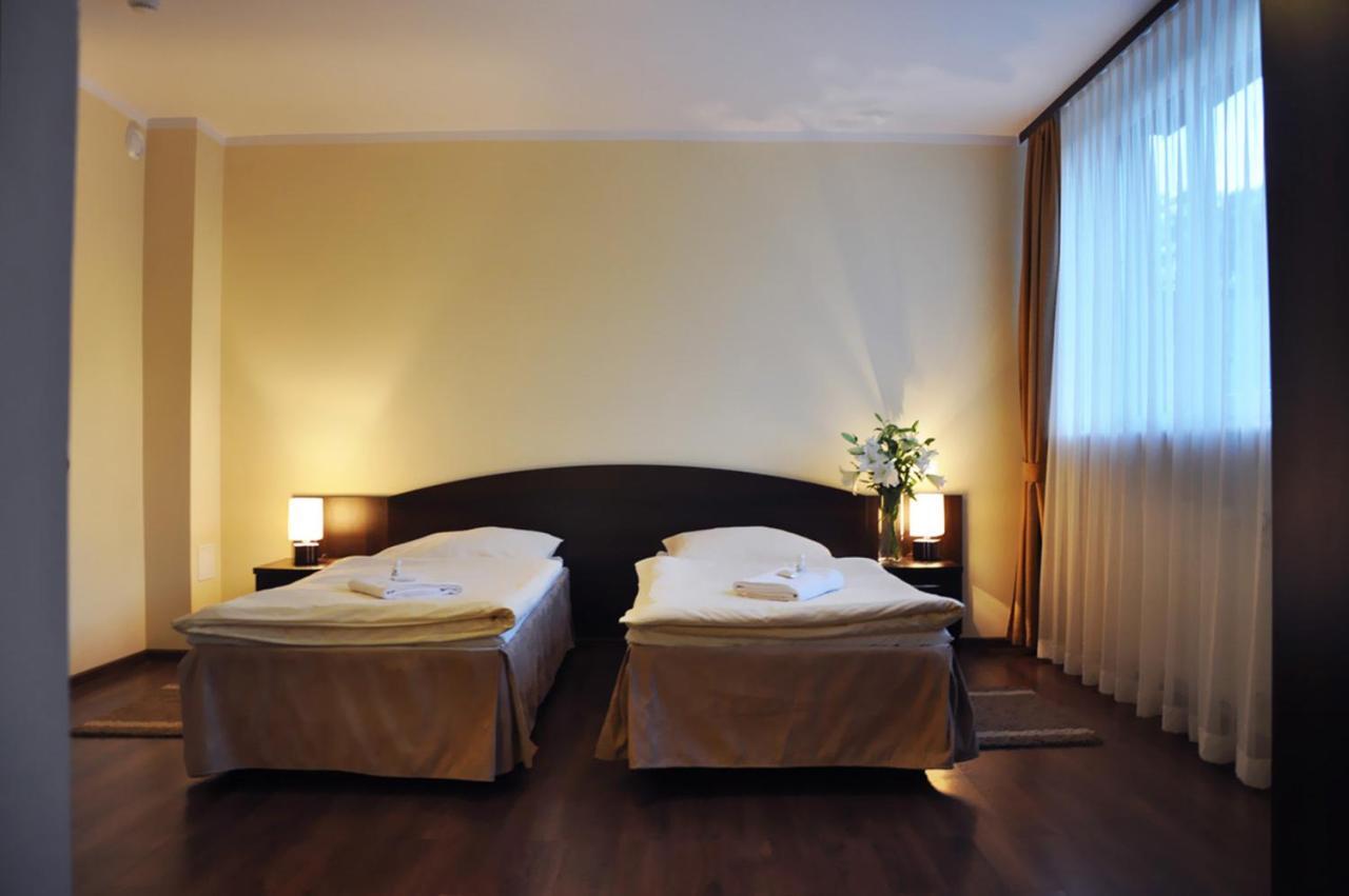 Hotel Pojezierze Szczecinek Rum bild