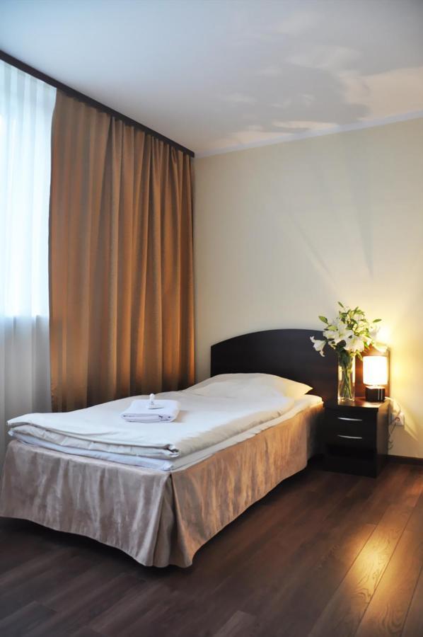 Hotel Pojezierze Szczecinek Exteriör bild