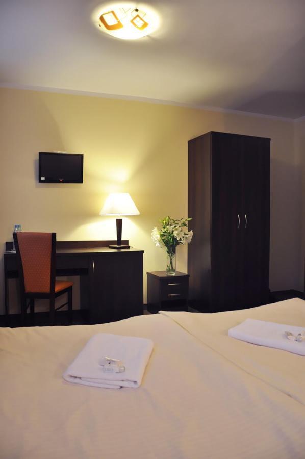 Hotel Pojezierze Szczecinek Rum bild