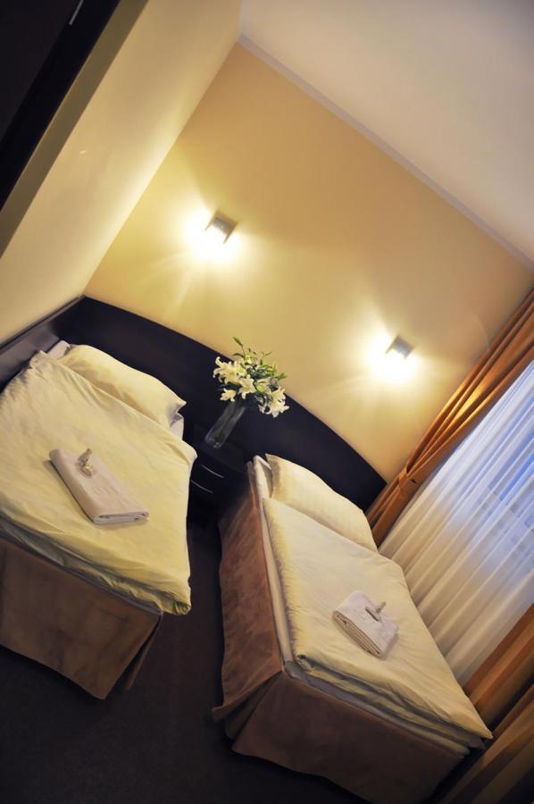 Hotel Pojezierze Szczecinek Rum bild